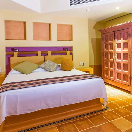 Отель Hilton Grand Vacations Club Сиуатанехо Экстерьер фото