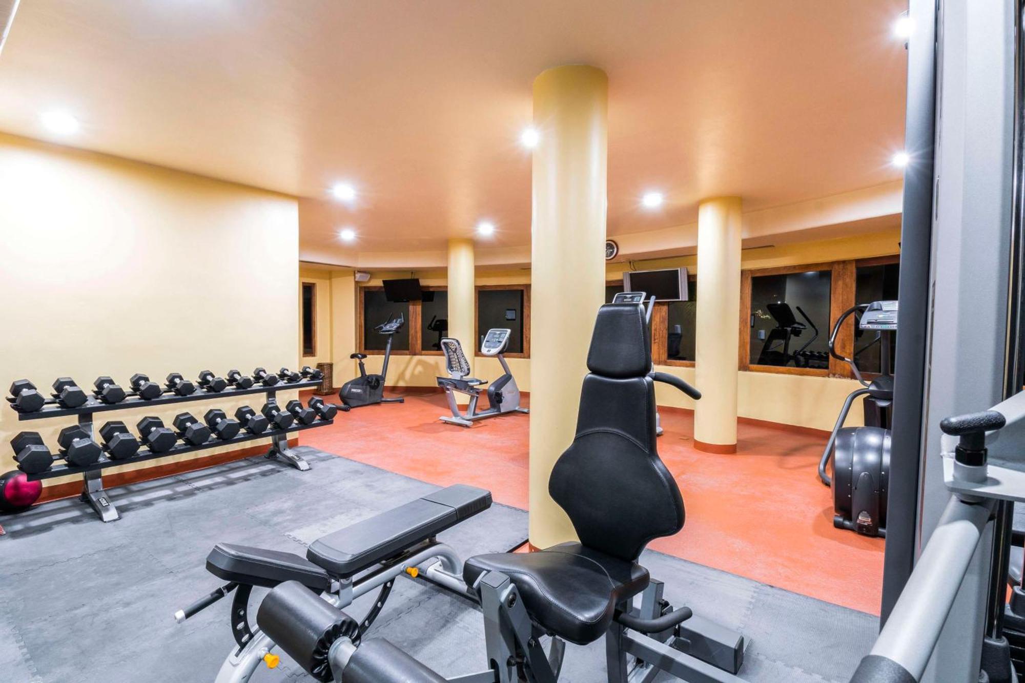 Отель Hilton Grand Vacations Club Сиуатанехо Экстерьер фото