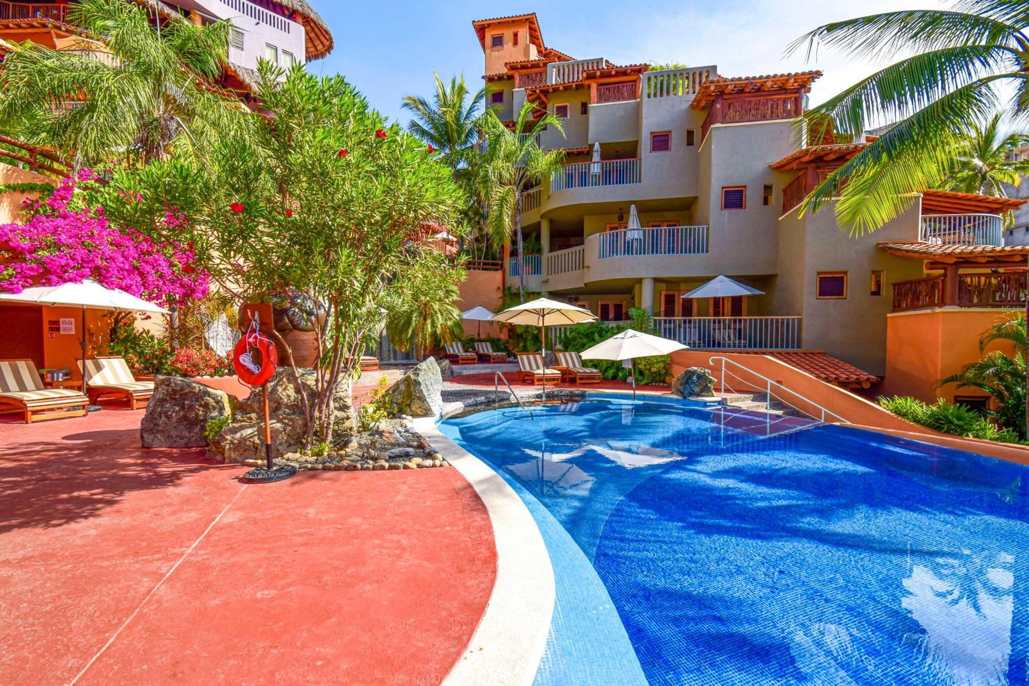 Отель Hilton Grand Vacations Club Сиуатанехо Экстерьер фото