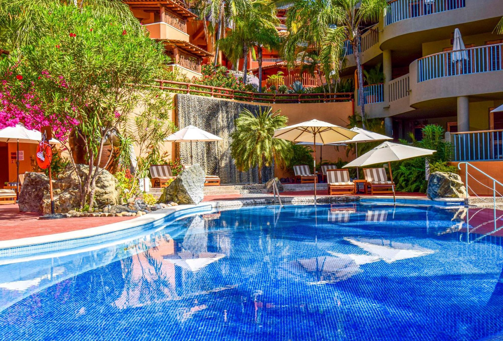 Отель Hilton Grand Vacations Club Сиуатанехо Экстерьер фото
